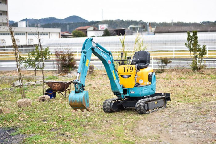 クロモジ栽培日記 苗の植え込みをおこないました えそらフォレスト株式会社